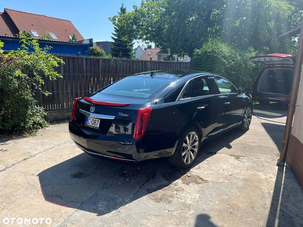 Cadillac XTS - 16