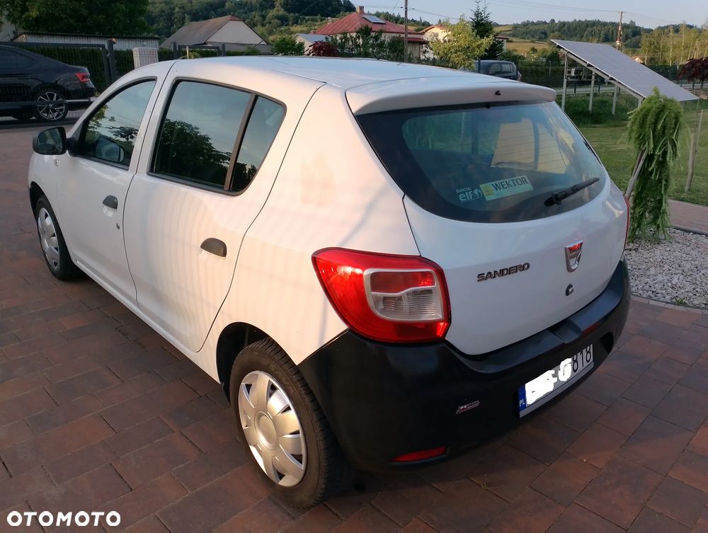Dacia Sandero - 5