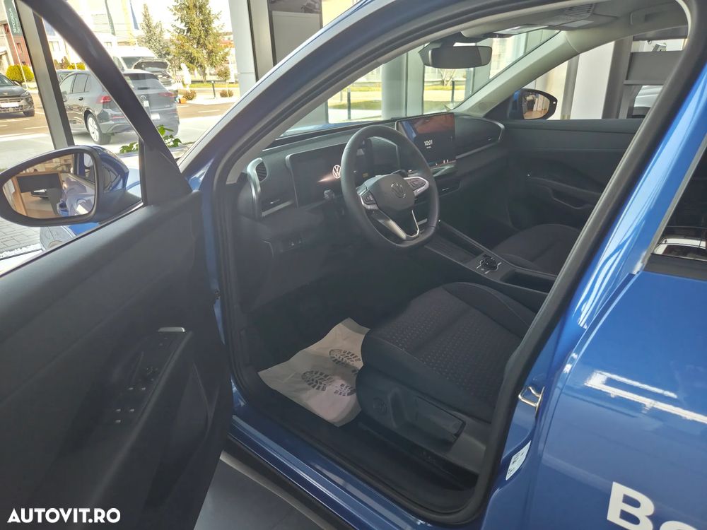 Volkswagen T-Roc - 9