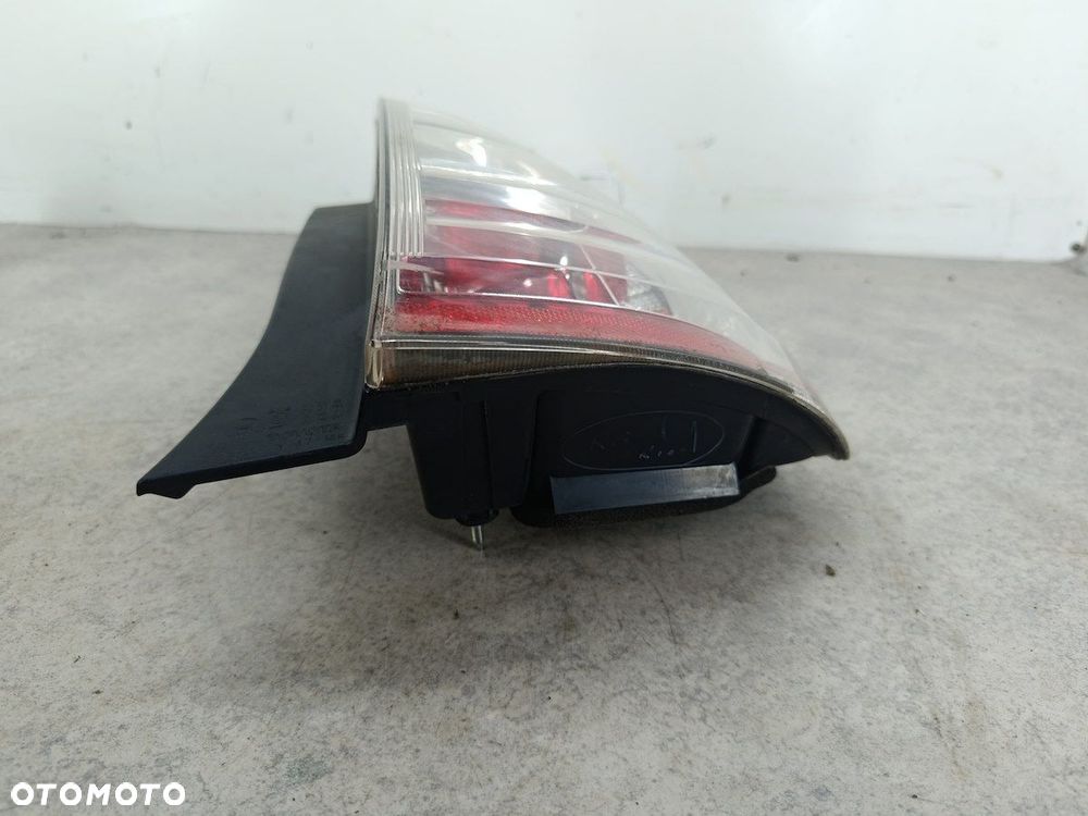 LAMPA TYLNA PRAWA TOYOTA PRIUS II 47-14R HATCHBACK - 4