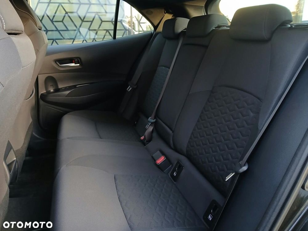 Toyota Corolla - 24