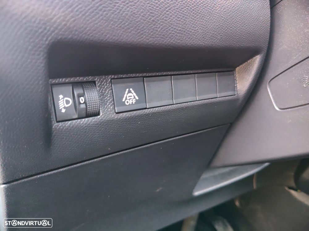 Peugeot e-208 50 kWh Active - 26