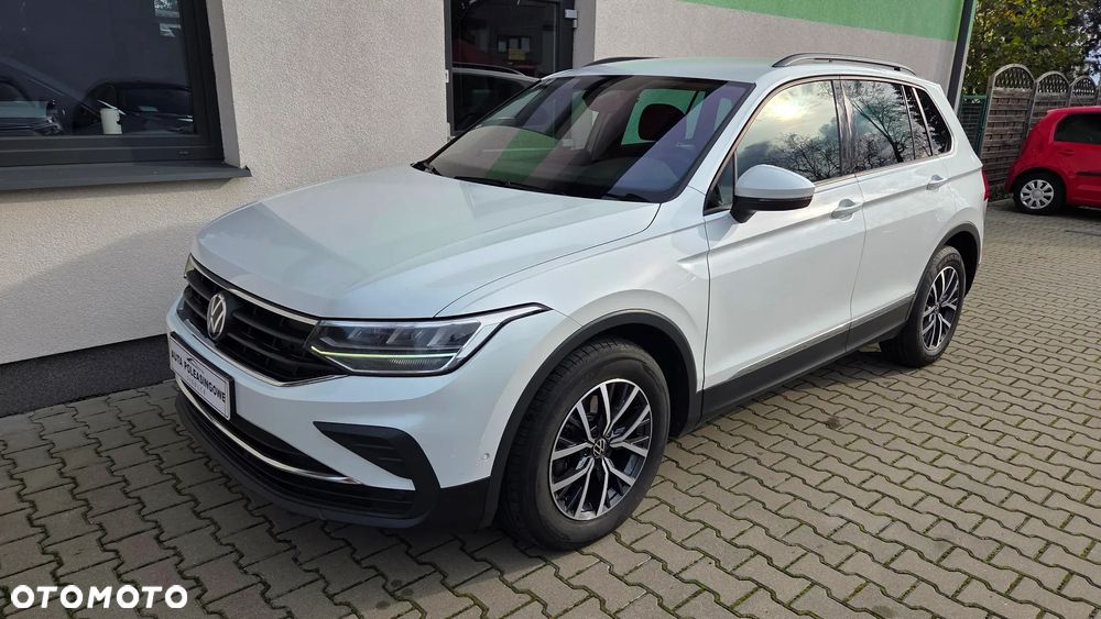 Volkswagen Tiguan 2.0 TDI SCR Life DSG - 4