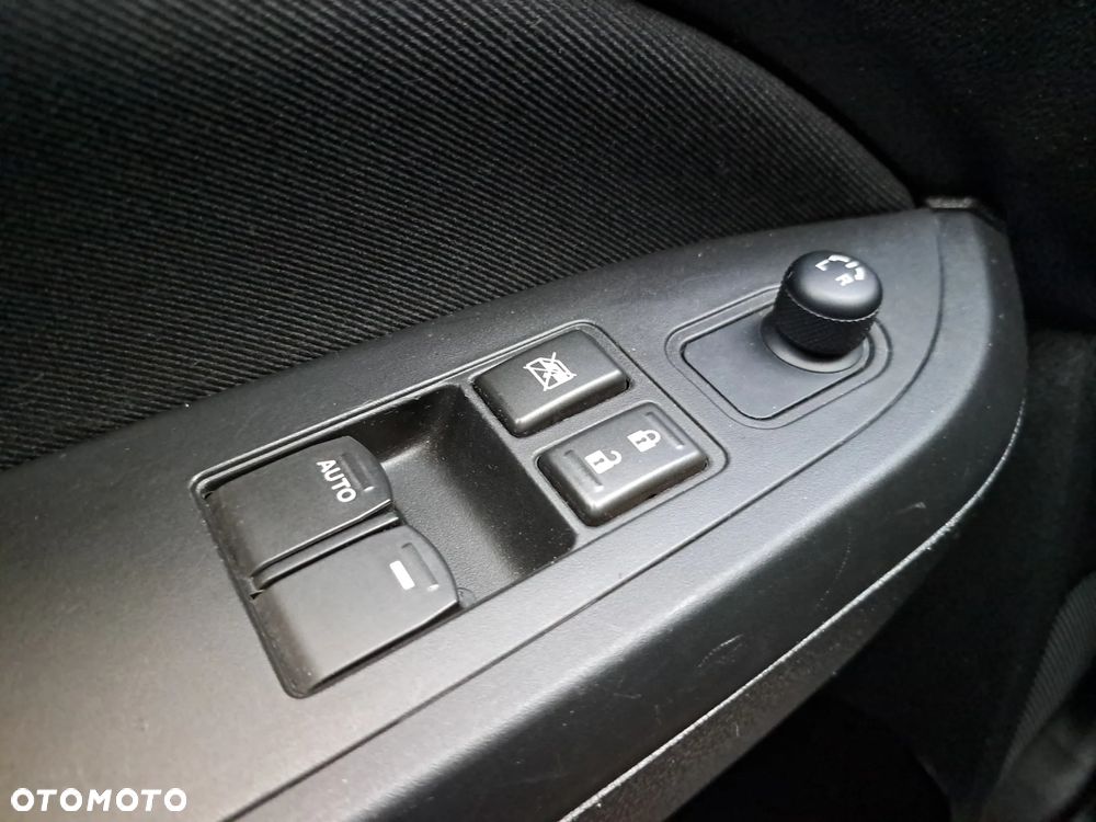 Suzuki Vitara 1.6 Comfort 2WD - 14