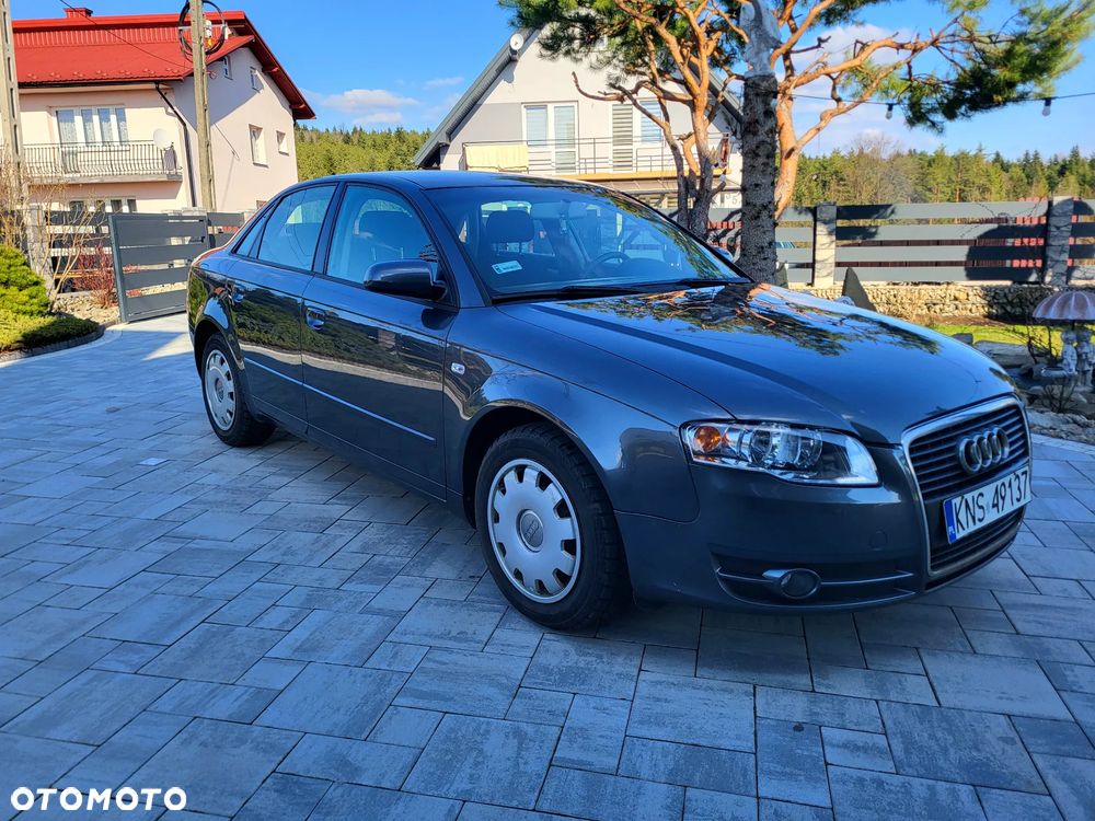 Audi A4 Limousine - 6