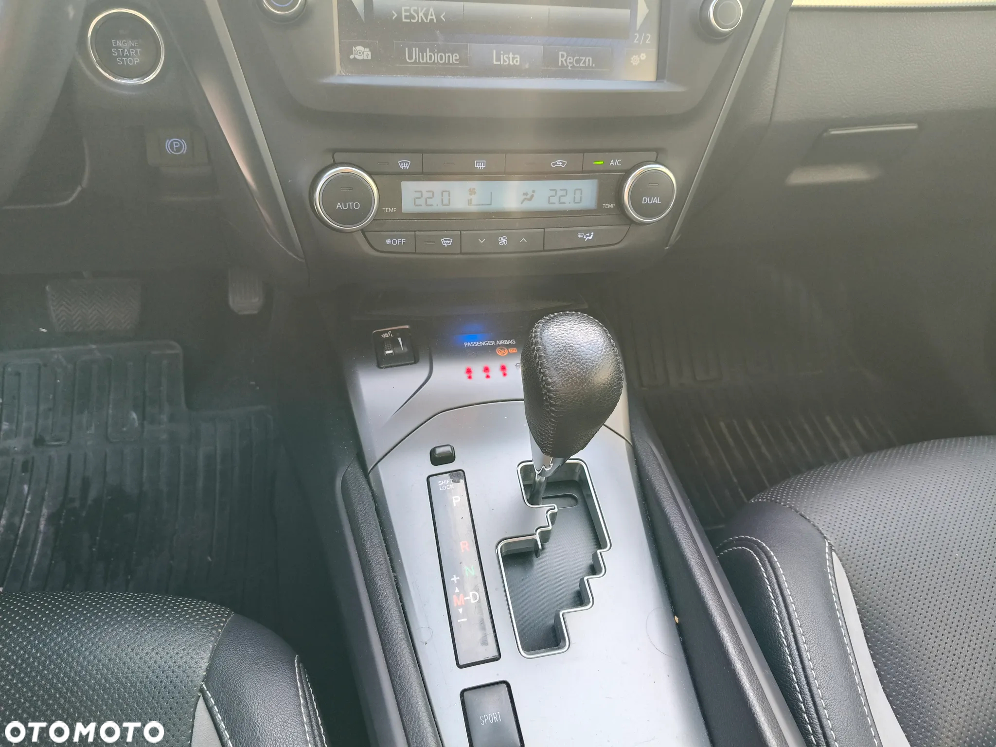 Toyota Avensis 1.8 Premium MS - 12