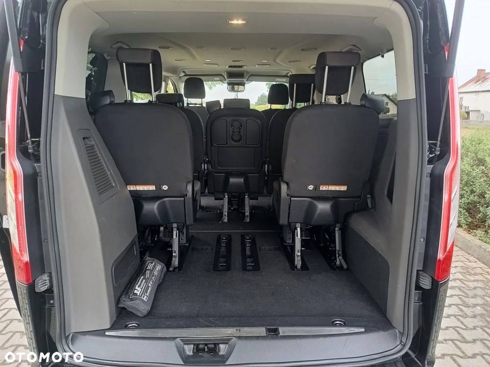 Ford Tourneo Custom 2.0 EcoBlue L1 Titanium - 14