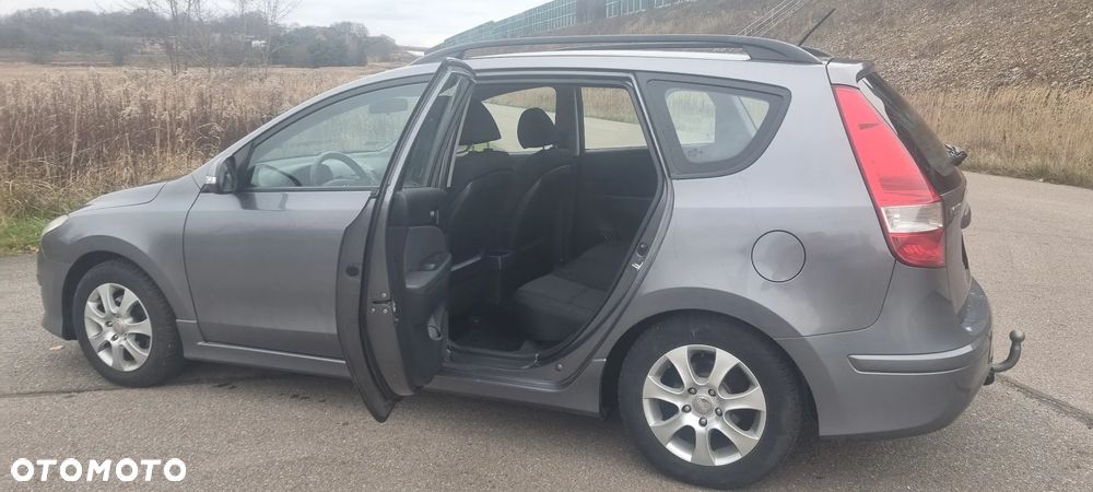 Hyundai i30 1.4 Blue Comfort - 11