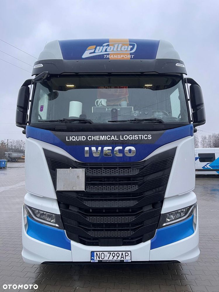 Iveco AS440ST / P - 1