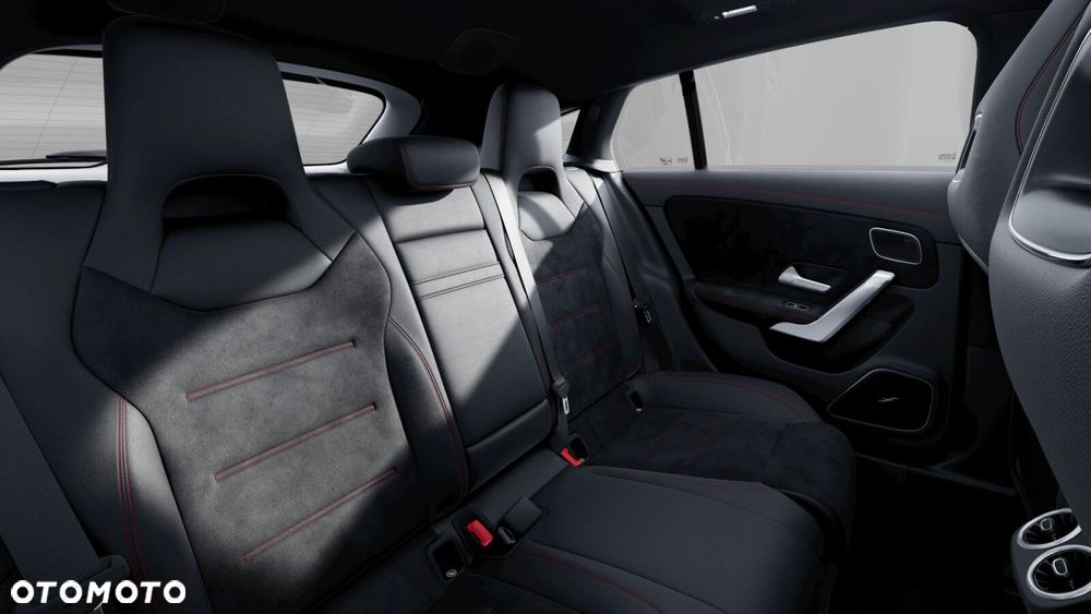 Mercedes-Benz CLA - 10