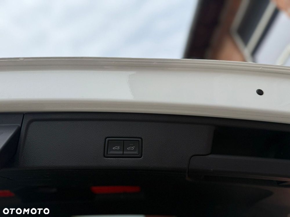 Volkswagen Touareg 3.0 V6 TDI SCR 4Mot Elegance - 24