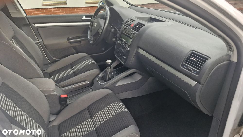 Volkswagen Golf - 12