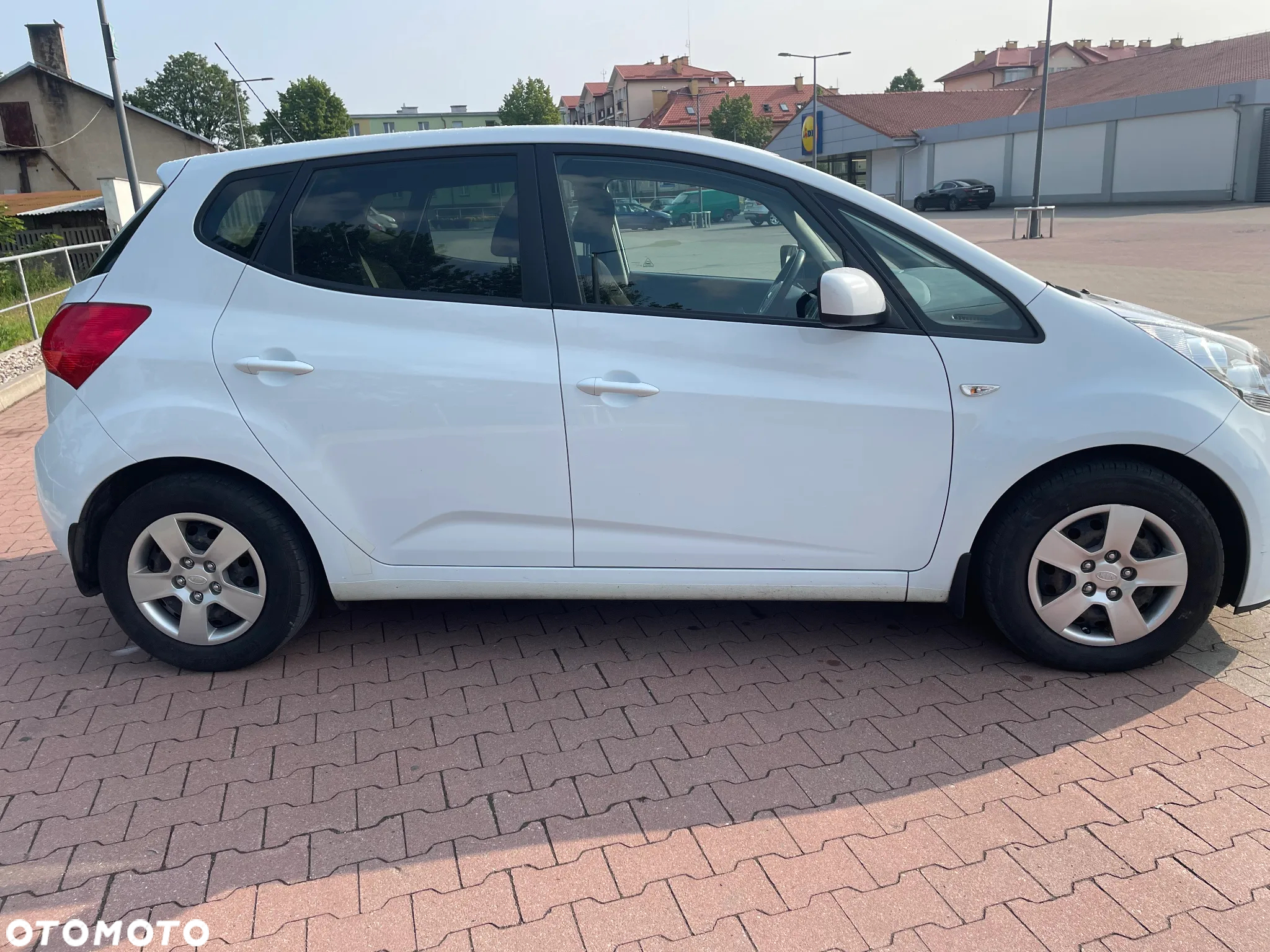 Kia Venga - 4