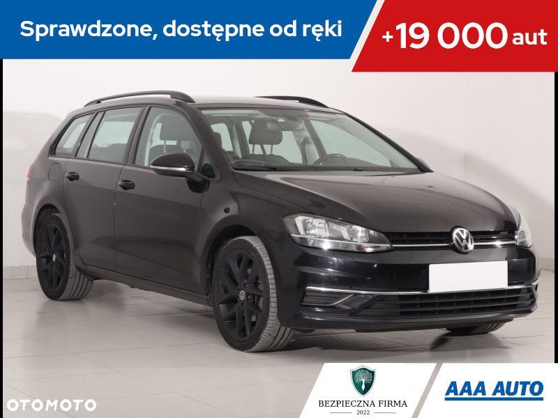 Volkswagen Golf - 1