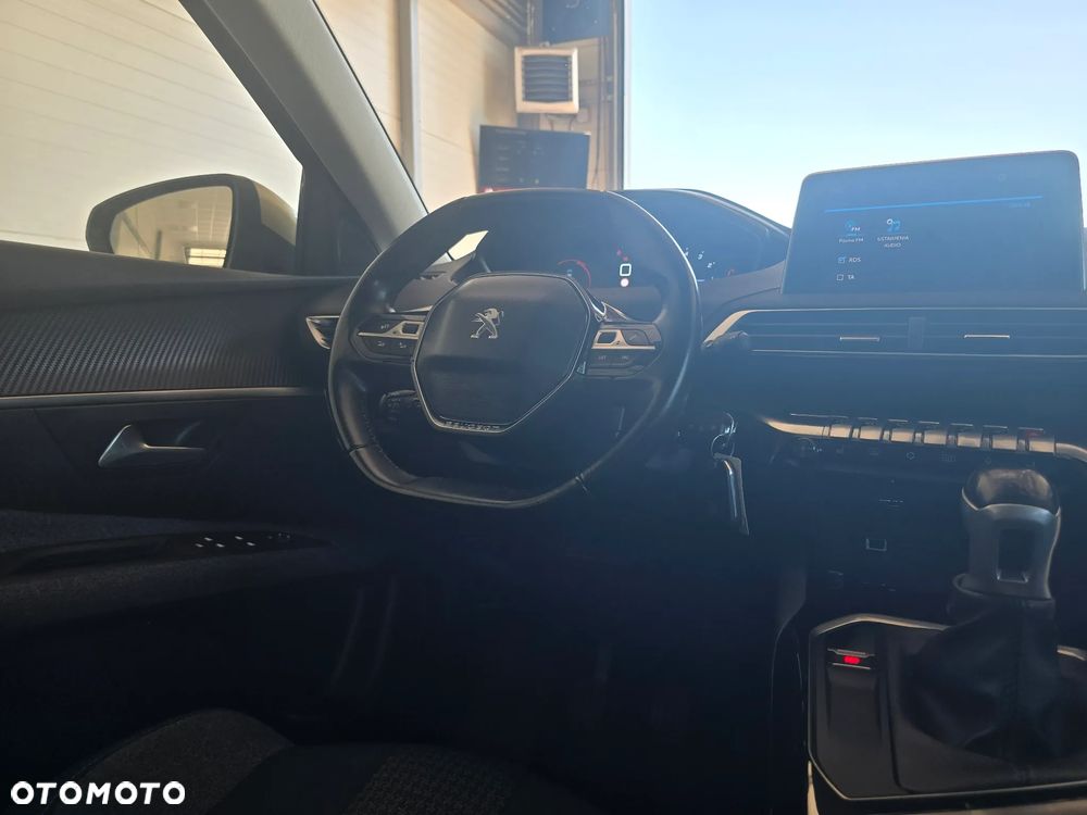 Peugeot 3008 - 17