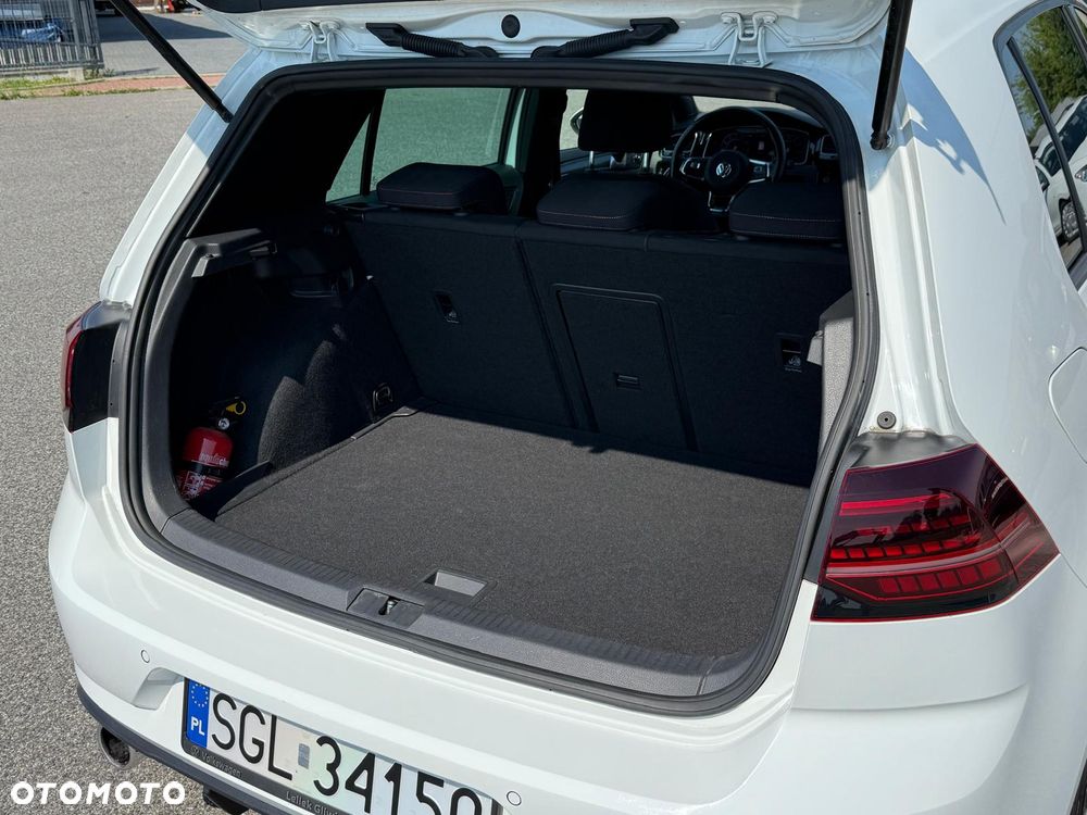 Volkswagen Golf GTI Performance BlueMotion Technology DSG - 11