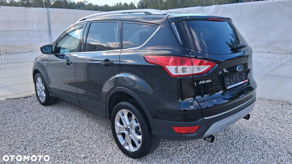 Ford Kuga 2.0 TDCi 4WD Titanium - 4