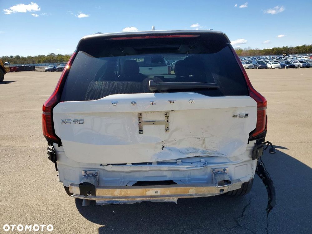 Volvo XC 90 - 7