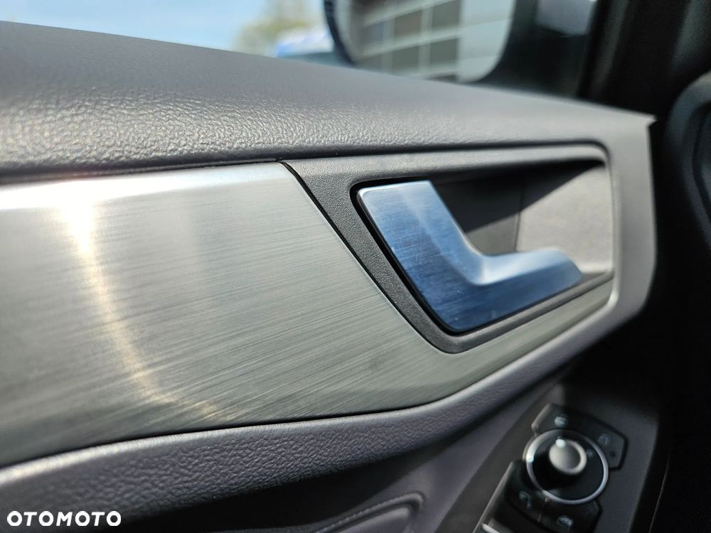 Ford Focus 1.0 EcoBoost Titanium - 31