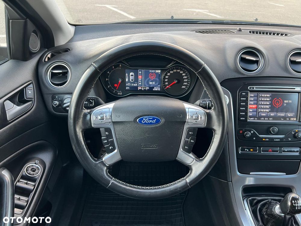 Ford Mondeo 2.0 TDCi Titanium - 20