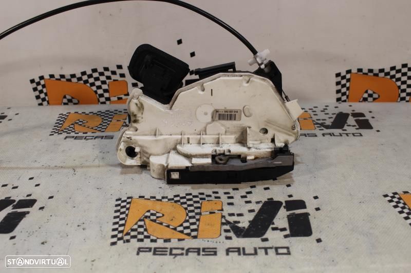 Fecho Da Porta Frente Direita Volkswagen Golf Vi (5K1)  5K2837016 / 5K - 1