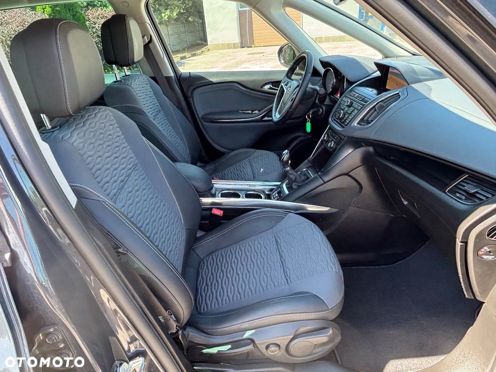 Opel Zafira - 25