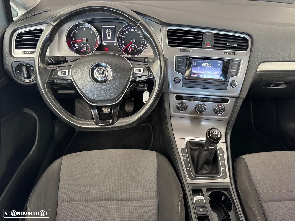 VW Golf 1.6 TDi Trendline - 10