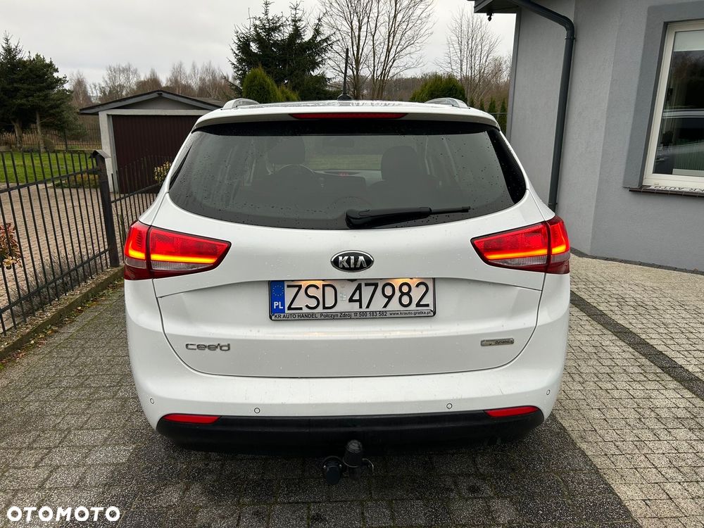 Kia Ceed 1.6 CRDi 136 ISG GT Line - 18