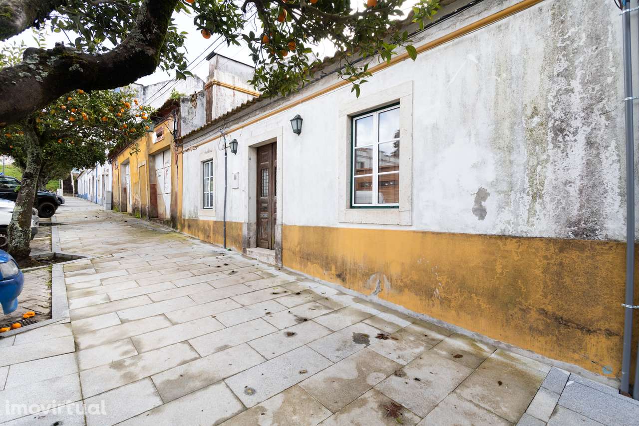 Prédios para requalificação no centro de Santiago do Cacém - Grande imagem: 2/56