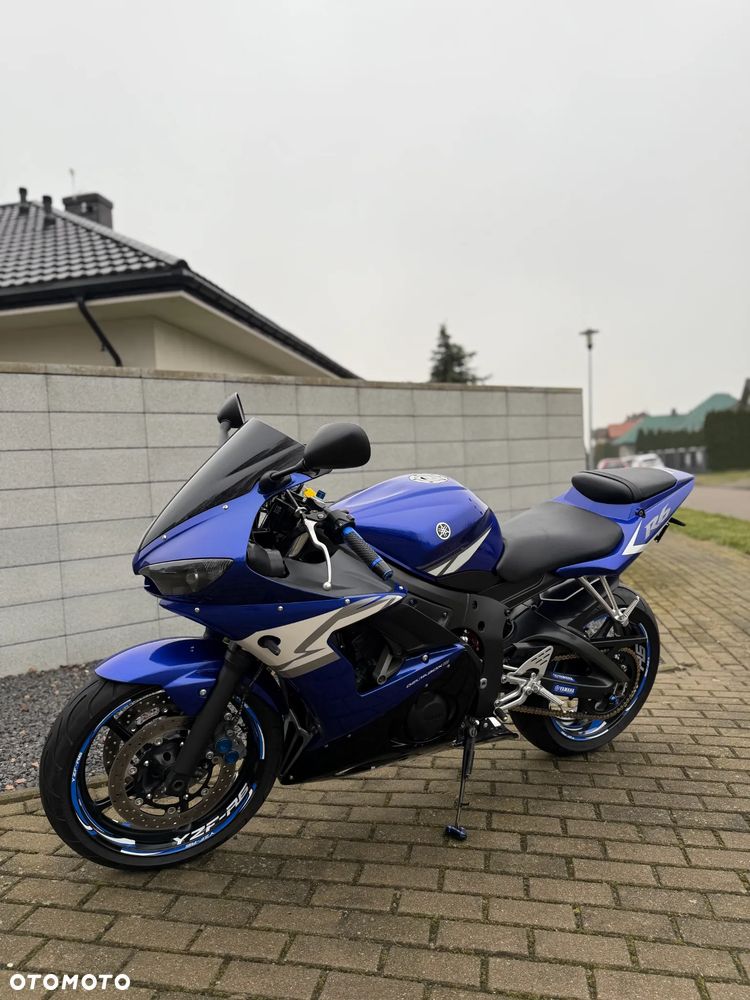 Yamaha R6 - 10