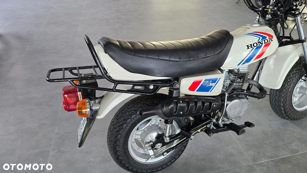 Honda C - 18