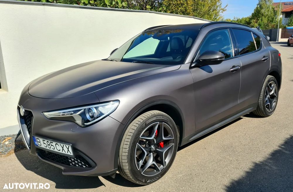 Alfa Romeo Stelvio 2.0 Turbo 16V AT8-Q4 Sprint - 2