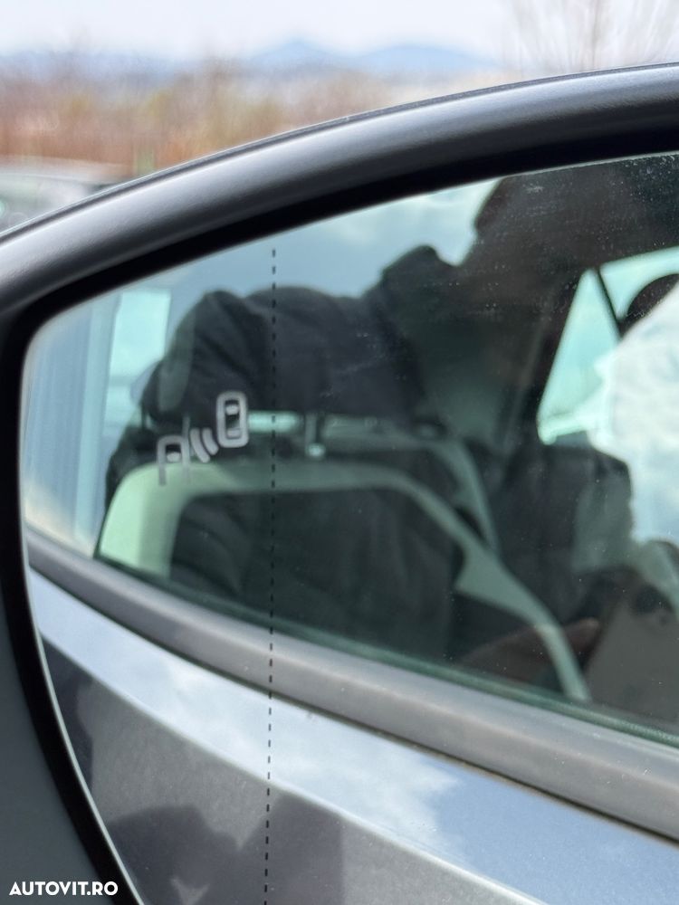 Volkswagen T-Roc 1.5 TSI OPF DSG Style - 33