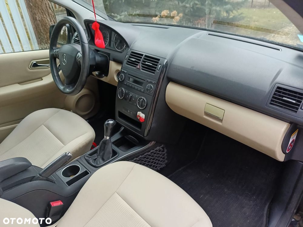 Mercedes-Benz Klasa A 160 BlueEfficiency - 14