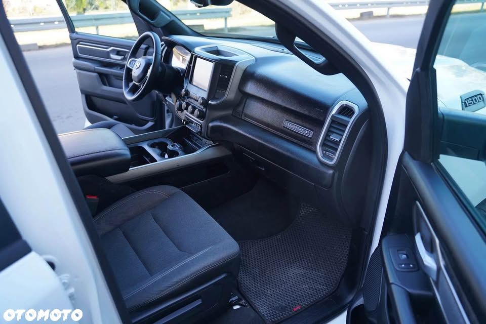 RAM 1500 5.7 Crew Cab Bighorn - 15