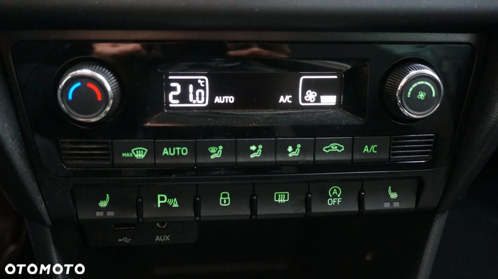 Skoda RAPID 1.0 TSI Style - 8