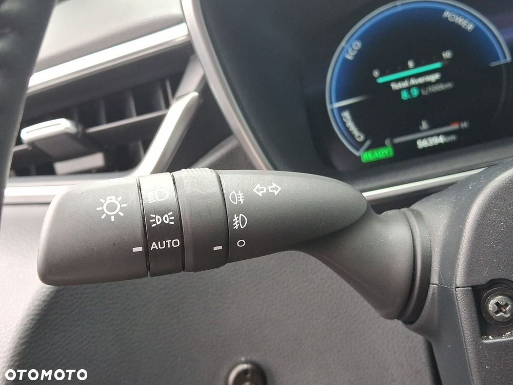 Toyota Corolla 1.8 Hybrid Style - 11