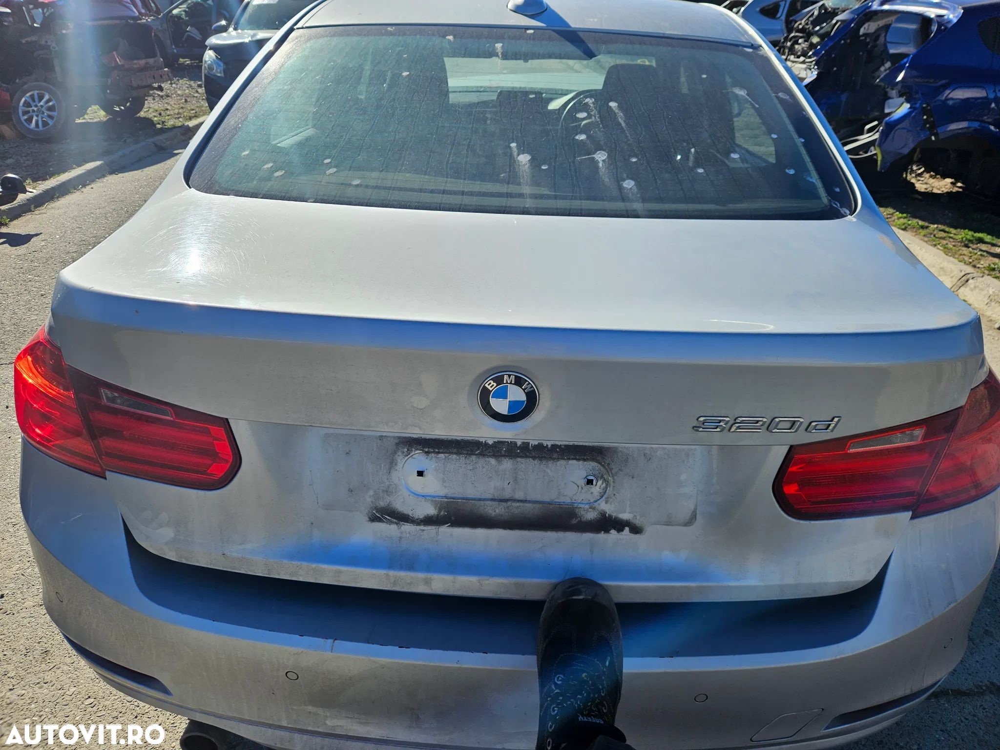 Dezmembrez BMW Seria 3 F30 - 1