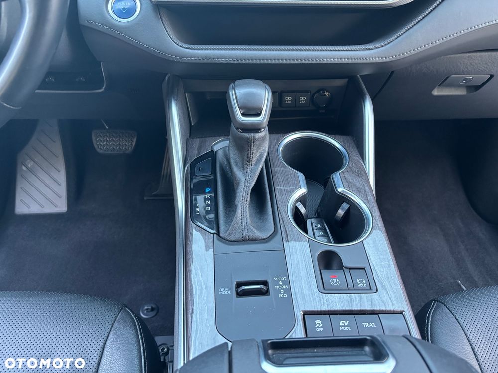 Toyota Highlander 2.5 Hybrid Executive - 23