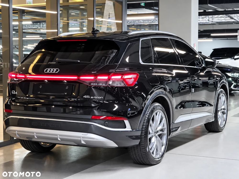 Audi Q4 e-tron - 2