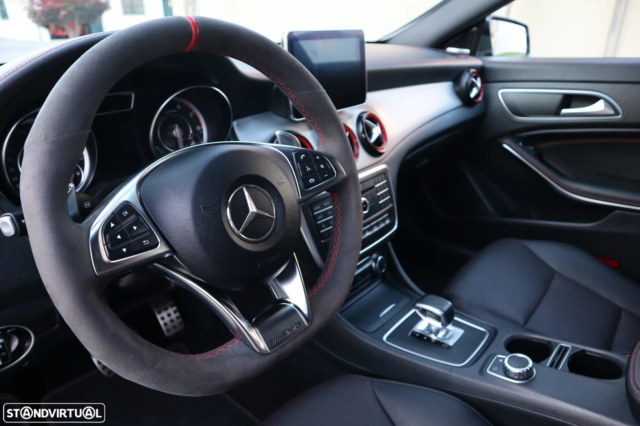Mercedes-Benz CLA 45 AMG Shooting Brake 4Matic 7G-DCT - 20