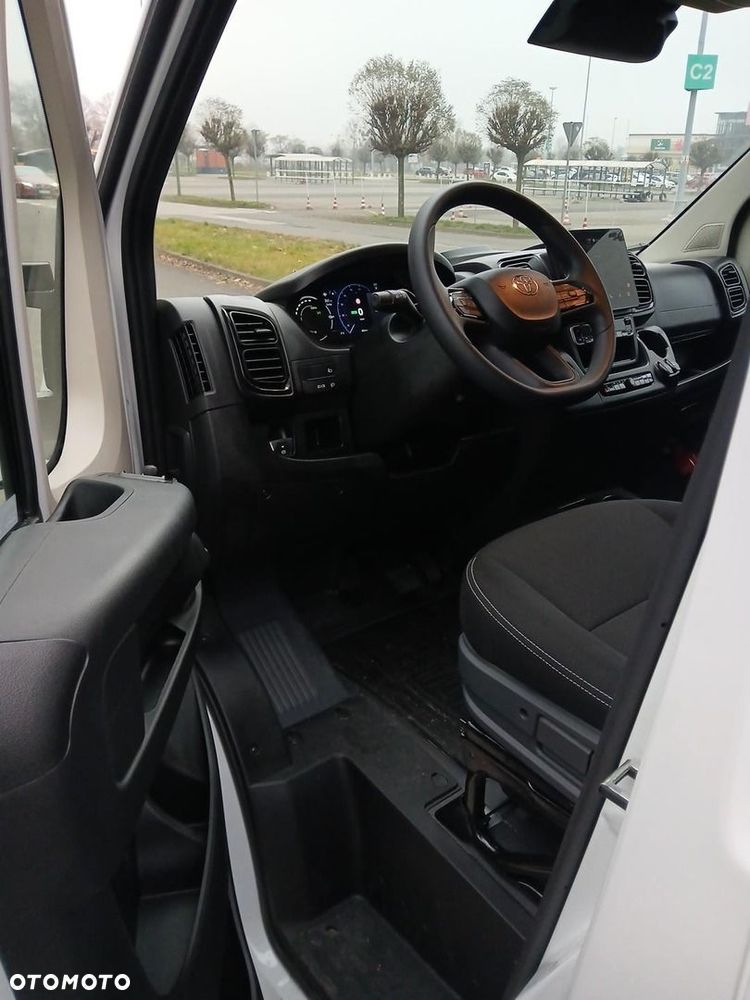 Toyota PROACE - 15