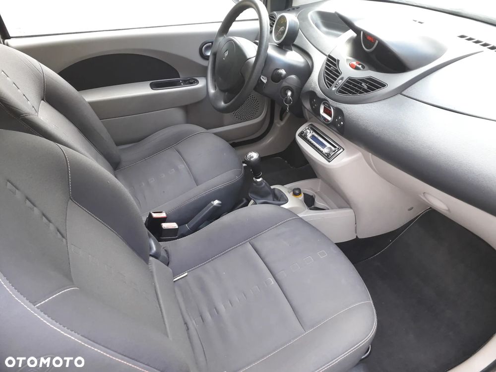 Renault Twingo 1.5 dCi Authentique - 28