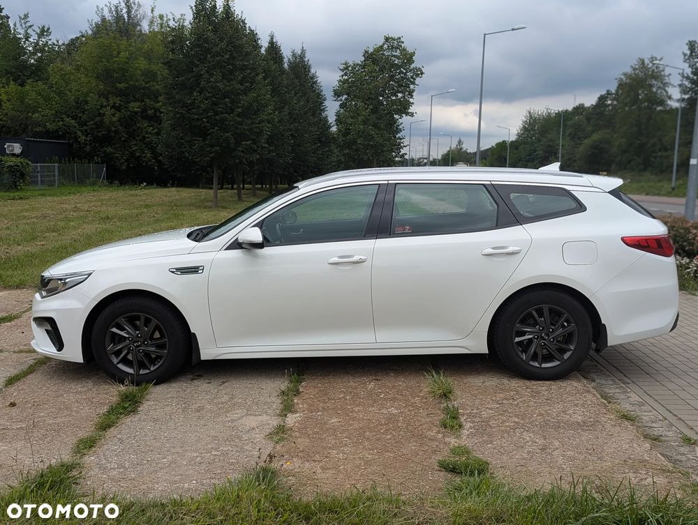 Kia Optima - 8