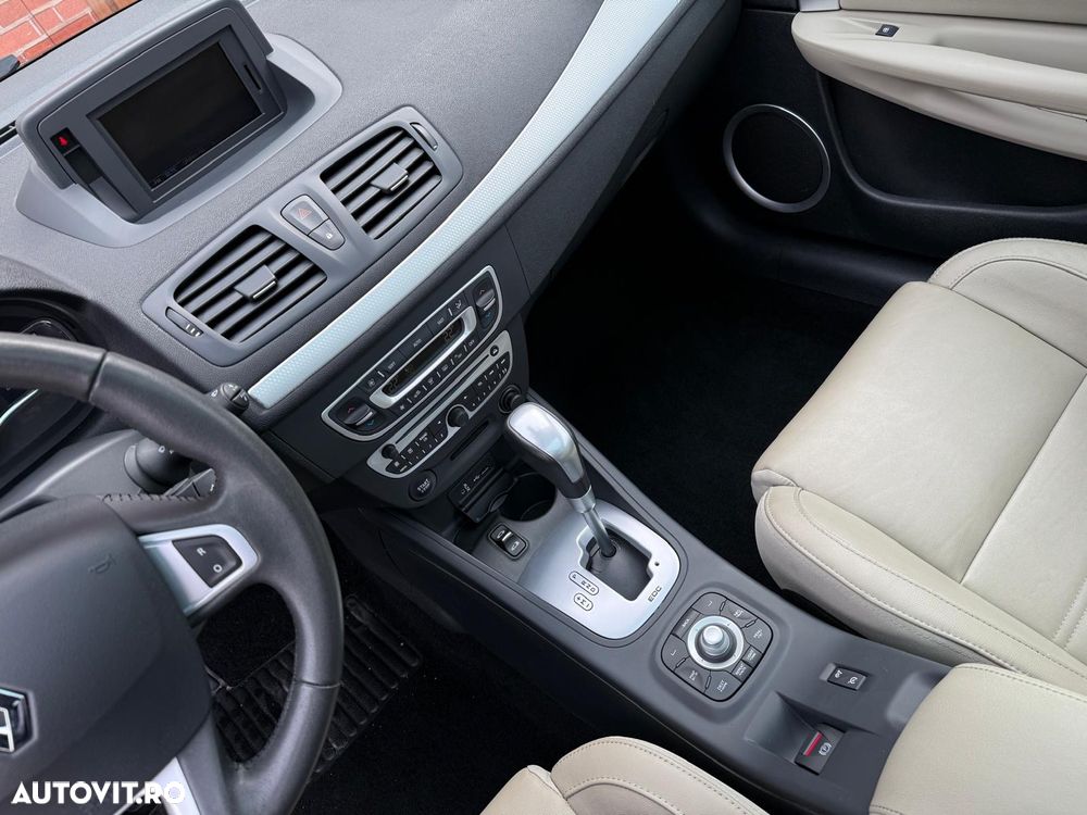 Renault Megane dCi 110 FAP EDC Dynamique - 23