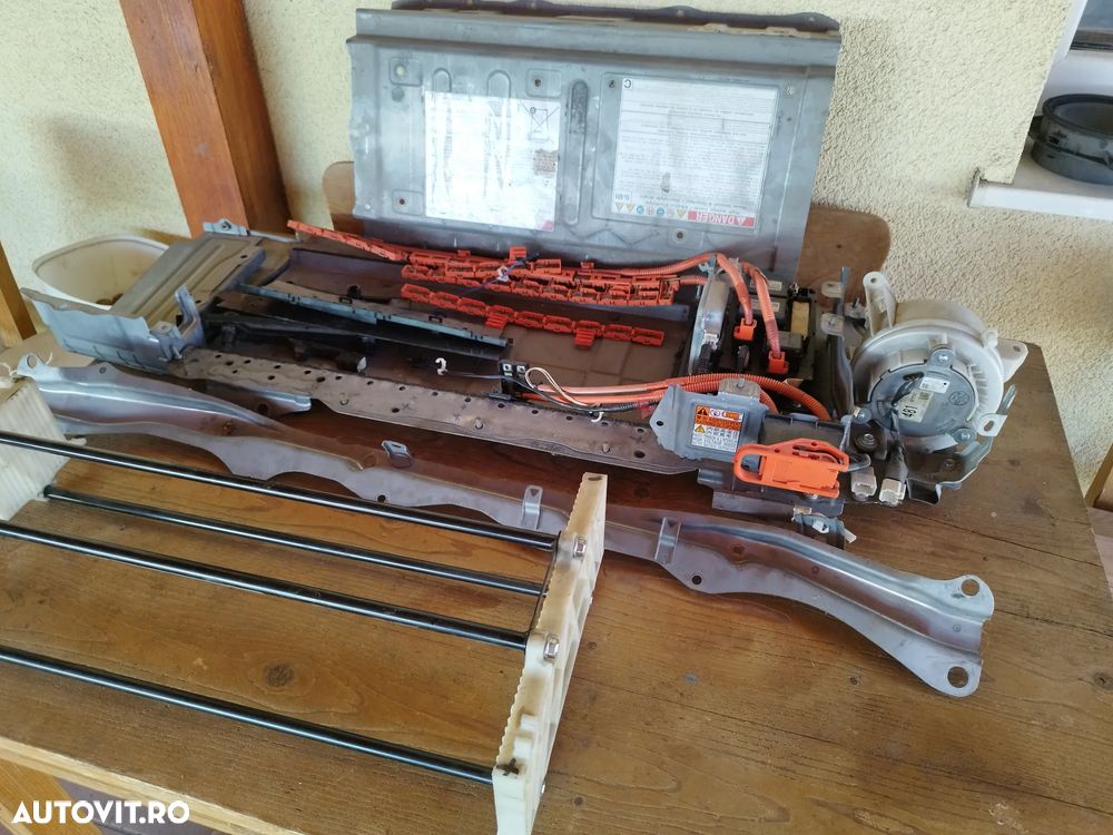 Vand baterie Toyota Prius 3 + o carcasa completa - 5