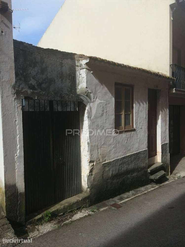 Moradia T2 para restaurar com terreno, Amiais de Baixo - Grande imagem: 4/26