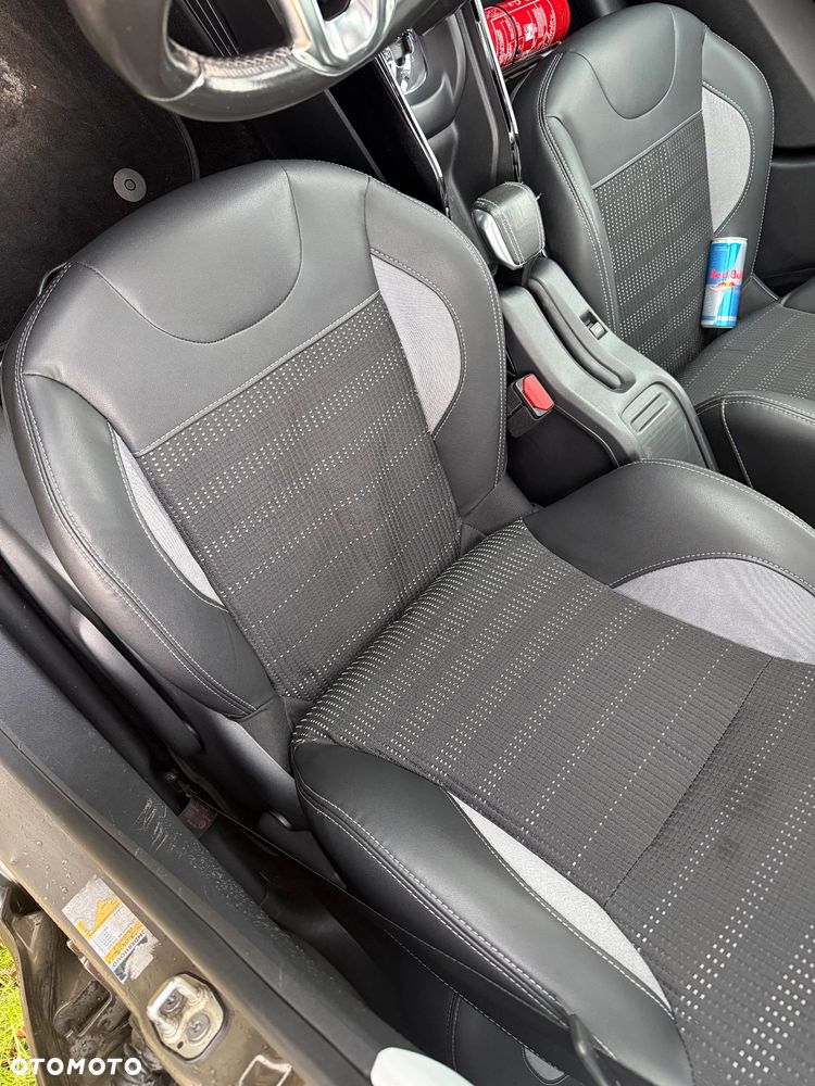 Peugeot 2008 82 e-VTI ETG5 Allure - 14