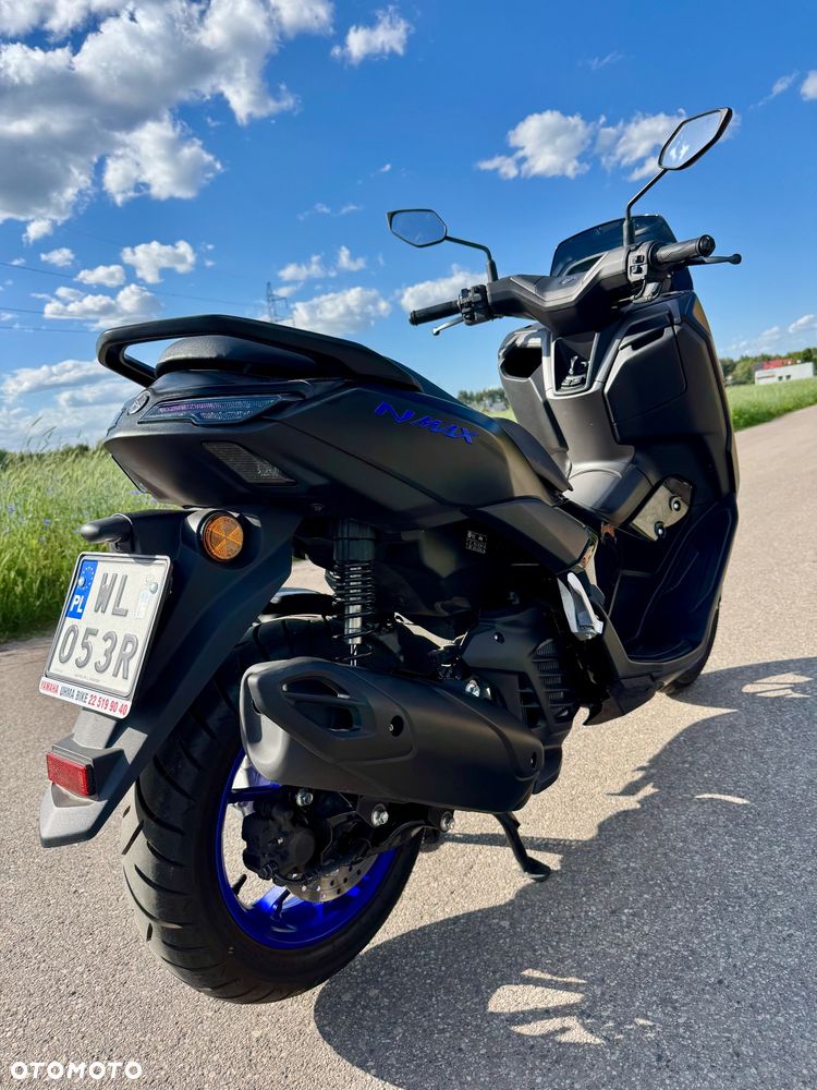 Yamaha NMAX - 4