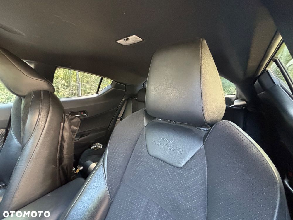 Toyota C-HR Lounge - 9